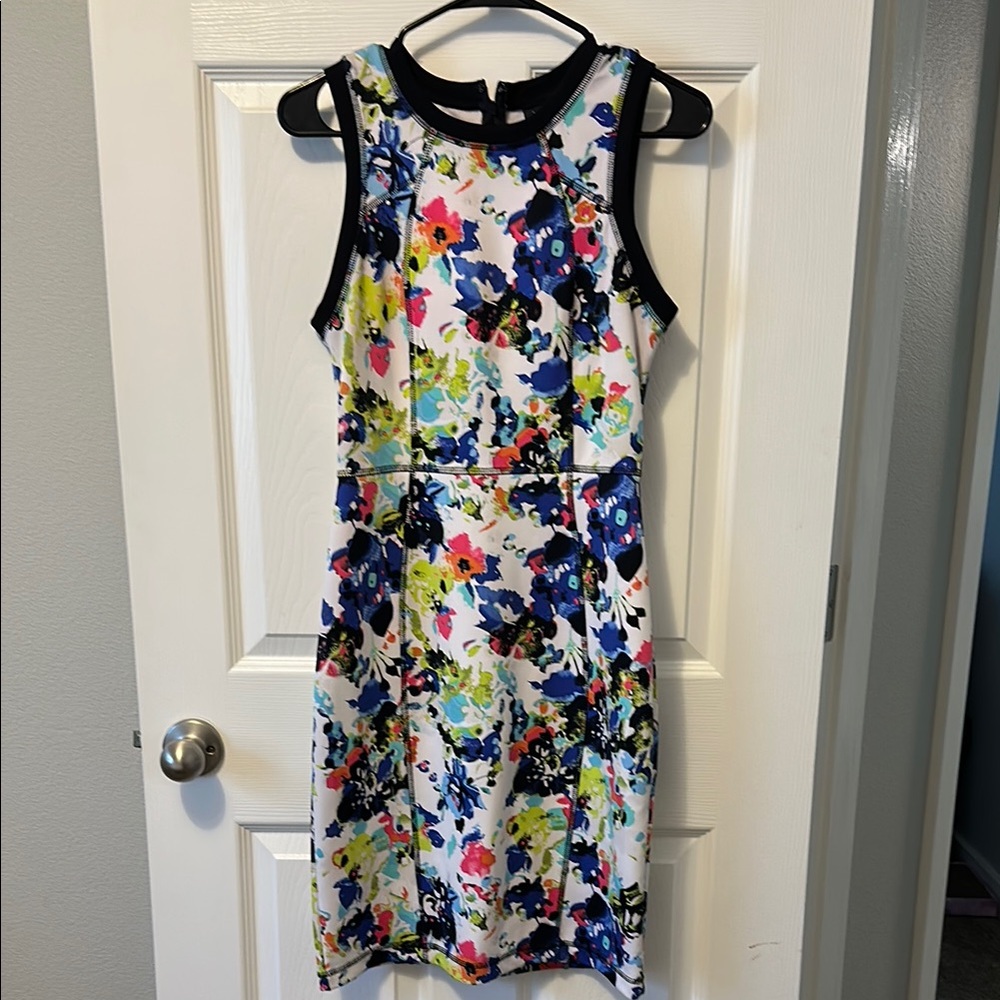 Nicole knee-length dress